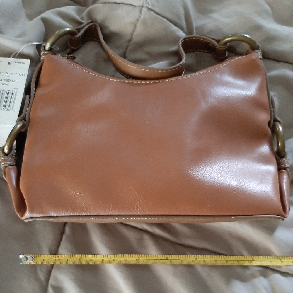 BNWT Tommy Hilfiger Snapped Up Hobo